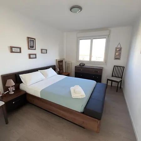 Close To The Town Center And The Appartement